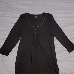 Croft and Barrow M Black Blouse